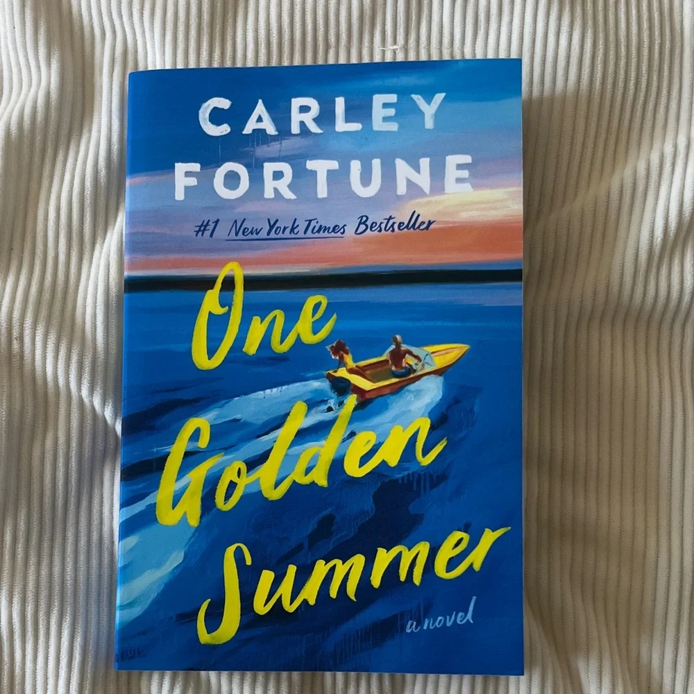 One Golden Summer by Carley Fortune - Picture 1 of 3